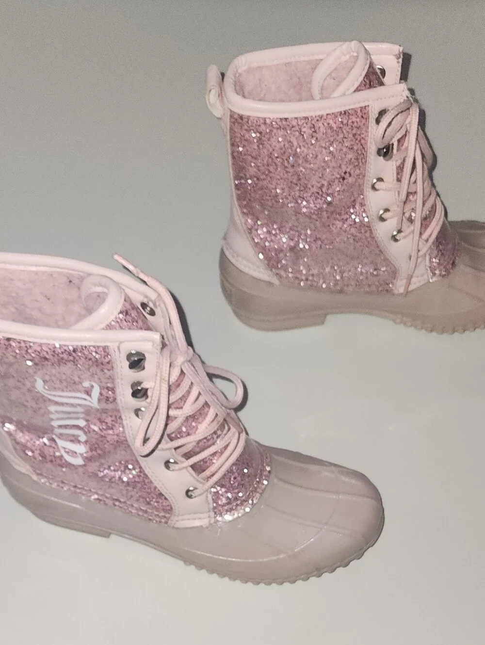 Juicy Couture eye catching